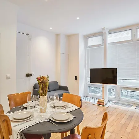 Modern Center Of Montmartre Apartment *