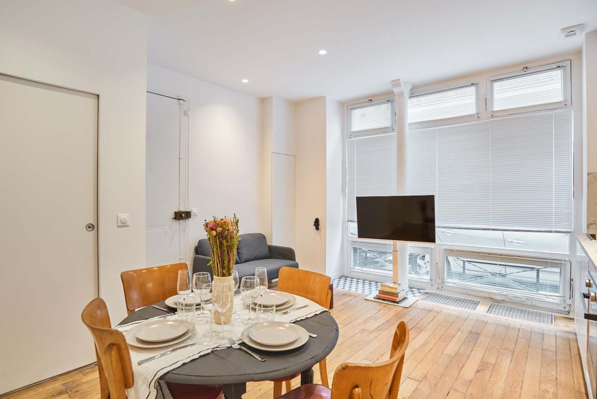 Modern Center Of Montmartre Apartment *